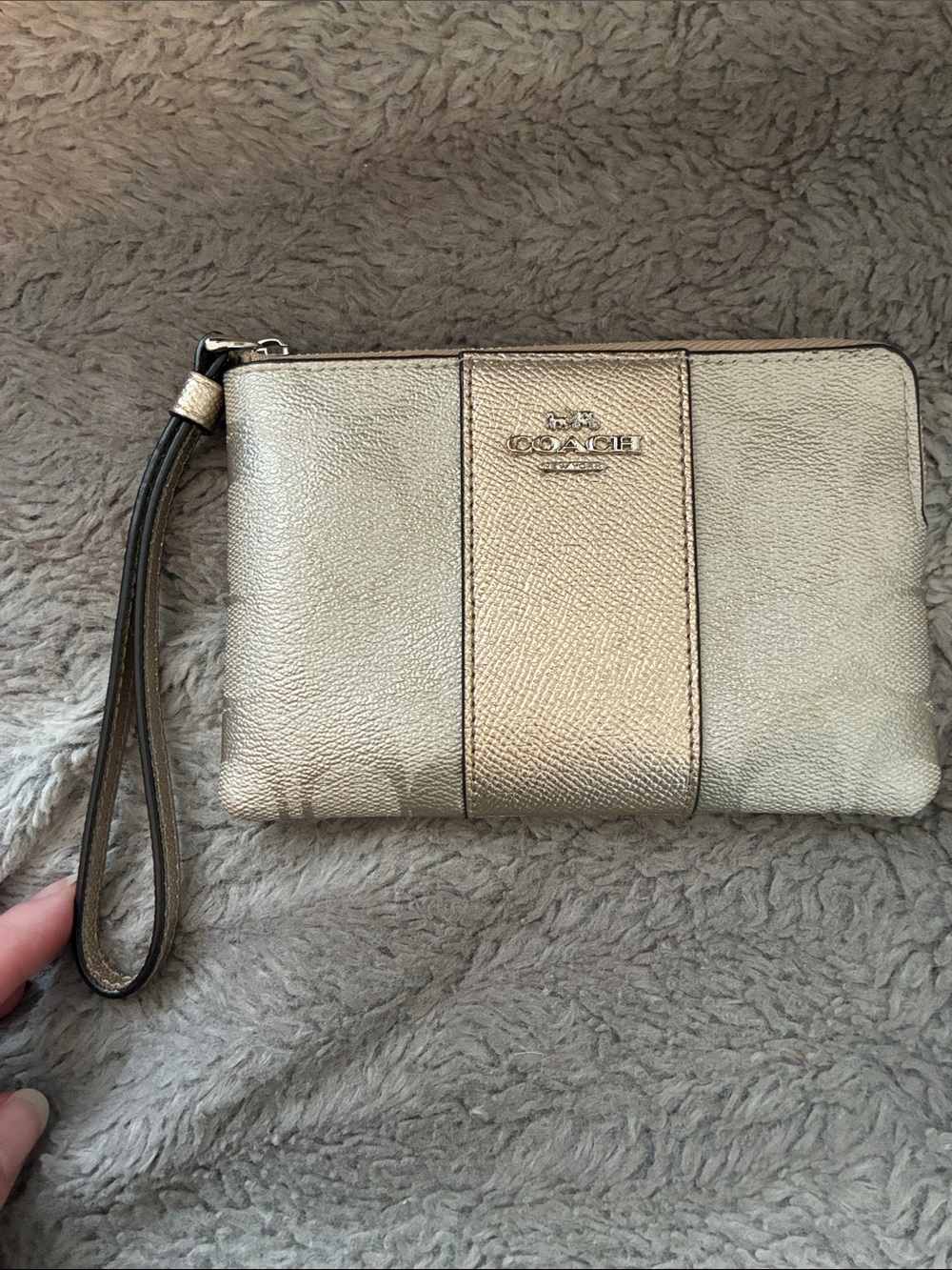 NWOT Coach Metallic Gold Signature Wristlet Clutch Small